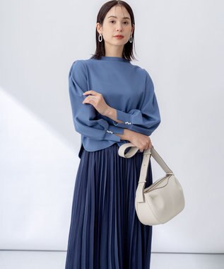 組曲 【人気につき再入荷！】ハーフムーンショルダー バッグ アイボリー系