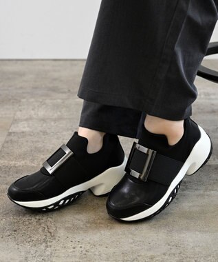 APOM プラットフォームスリップオンスニーカー