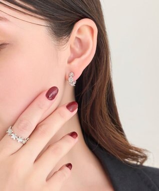 Phoebe 【金属アレルギー対応】マーガレットフラワーフープピアス　シルバー シルバー