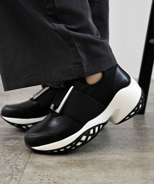 APOM 晴雨兼用　プラットフォームスリップオンスニーカー ブラック