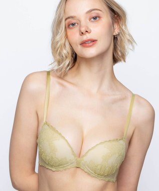 AMPHI 【SPRiNG ONLINE掲載】 ノンワイヤーブラ 谷間メイク ボリュームアップ Aカップあり 【BRAGENIC ブラジェニック 盛り胸タイプ】 ブラジャー ブラ ワイヤレス BMI448 アンフィ／ワコール イエロー