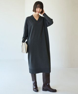 UNFILO 【野呂佳代さん着用】マイビューティニット Ｖネックワンピース チャコール