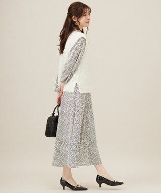 ANY SIS L 【洗える】フラワープリントワンピース × ニットベスト セット アイボリー