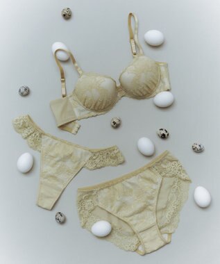 AMPHI 【SPRiNG ONLINE掲載】 ノンワイヤーブラ 谷間メイク ボリュームアップ Aカップあり 【BRAGENIC ブラジェニック 盛り胸タイプ】 ブラジャー ブラ ワイヤレス BMI448 アンフィ／ワコール イエロー