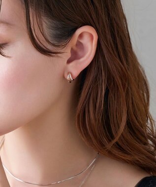 Phoebe 【金属アレルギー対応】【痛くないシリーズ】ストレートシャインクリスタルループフィットイヤリング　シャンパンゴールド シャンパンゴールド