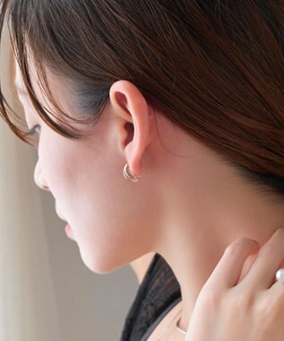 Phoebe 【金属アレルギー対応】【痛くないシリーズ】ストレートシャインクリスタルループフィットイヤリング　シャンパンゴールド シャンパンゴールド