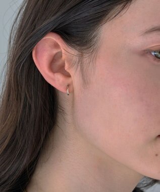 Phoebe 【金属アレルギー対応/痛くないシリーズ】ツイストバービジューライトフィットイヤリング　シャンパンゴールド シャンパンゴールド