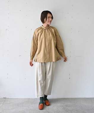 muuc 〈オーガニックコットン〉〈コットンブロード生地〉〈カラーにより異なる生地〉〈通年着られる〉コットン裾プリーツ ブラウス ベージュ