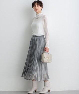 23区 シャイニー プリーツスカート シルバー系