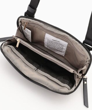 LA BAGAGERIE 【maison vert】 【撥水】撥水ナイロン多機能ポシェット ブラック