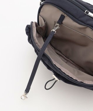 LA BAGAGERIE 【MONICA】クリンクルナイロン　ドロストショルダーバッグ ネイビー