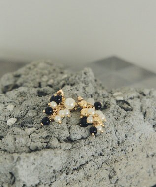 YECCA VECCA パールMIXボリュームピアス Gold