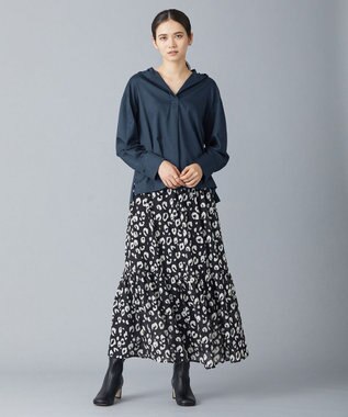 ICB 【洗える】コットンサテン プルオーバーブラウス パイングリーン系