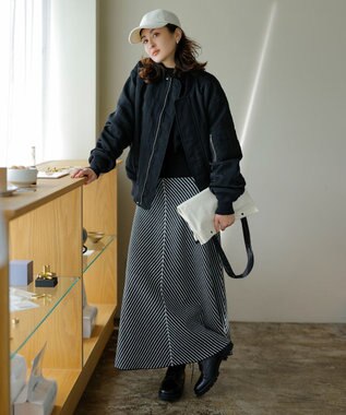 ICB ミルドウール ストライプ柄ニットスカート ブラック系1