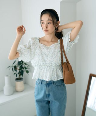 earth music&ecology フラワー刺繍フリルヘムブラウス Ivory