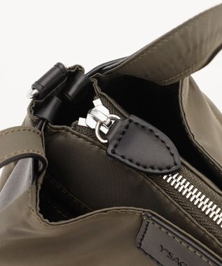 Y'SACCS スクエアすっきりトート SSサイズ カーキ