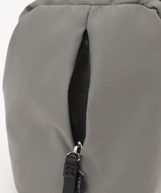 Y'SACCS WELLBA ミニショルダーバッグ グレージュ