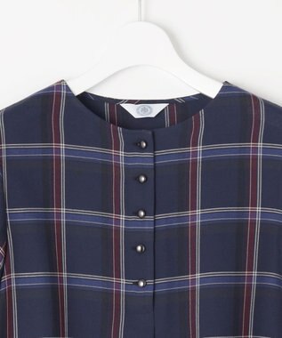 J.PRESS LADIES 【洗える】ハイツイストチェック ボートネック ブラウス ネイビー系3