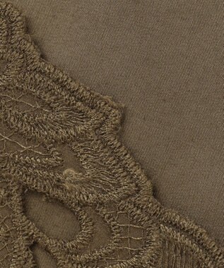 自由区 【洗える】裾刺繍エンブロイダリー ブラウス カーキ