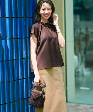 23区 【WEB&一部店舗限定】ライトタンブラー ギャザー フリル ブラウス ダークブラウン系