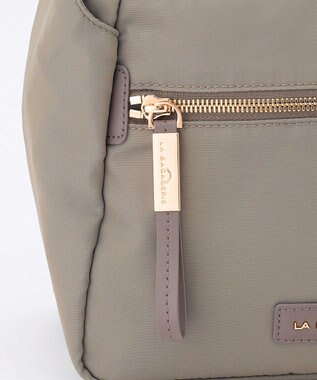 LA BAGAGERIE メタルバックル　ボックスショルダー　SSサイズ グレージュ