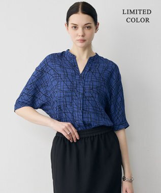 ICB L 【新色追加・WEB限定カラーあり】BackSatinAmunzen 5分袖キーネックブラウス