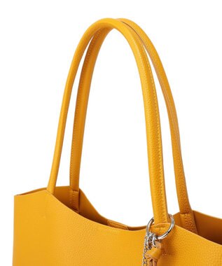 earth music&ecology 【軽量】チャーム付きトートバッグ Yellow