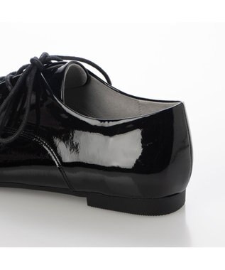 ing <ing>ソフトレースアップシューズ ブラックエナメル