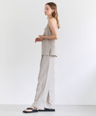 BEIGE， ERYTH / リネンストライプ タックワイドパンツ Flax × Bordeaux