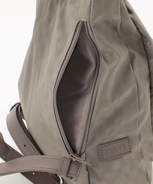 Y'SACCS はっ水ドットジャカード リサイクルレザーコンビ リュック グレージュ