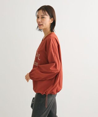 Green Parks ナイロンロゴＶネックプルオーバー Red