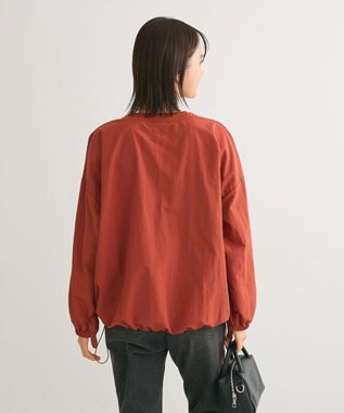 Green Parks ナイロンロゴＶネックプルオーバー Red