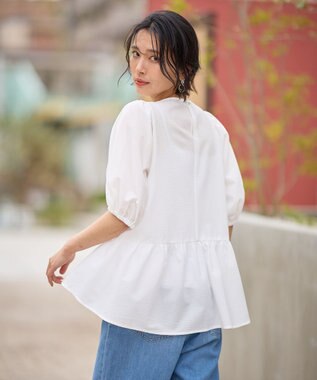 ANY サッカーギャザーバックペプラムブラウス ホワイト