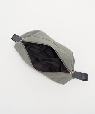 russet ナイロンバナナボディバッグ(CE-1710) Olive