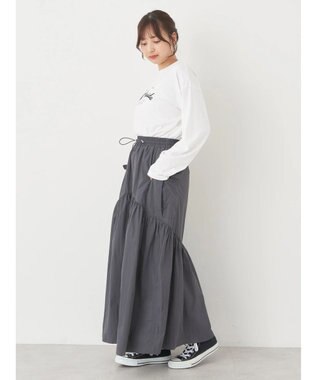 earth music&ecology ドロストテックスカート Charcoal Gray