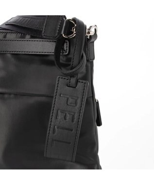 PELLE BORSA ミドルサイズショルダー Cheers チアーズ 4685 ブラック