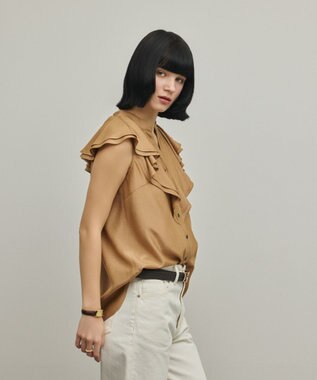 GRACE CONTINENTAL フリルスキッパーブラウス キャメル