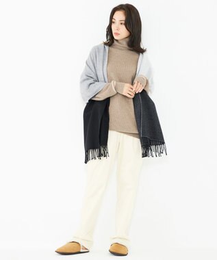 JOSEPH ABBOUD MOUNTAIN 【SPACE／UNISEX】マルチボーダー ストール ライトグレー系2