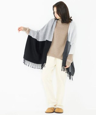 JOSEPH ABBOUD MOUNTAIN 【SPACE／UNISEX】マルチボーダー ストール ライトグレー系2