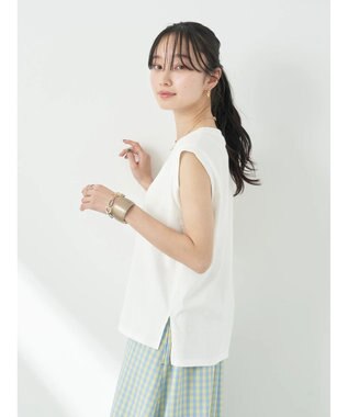 earth music&ecology ノースリーブカットソー（汗じみ防止） Off White