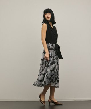 GRACE CONTINENTAL カシュクールフラワープリントワンピース ブラック