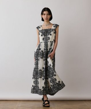 GRACE CONTINENTAL フレームジャガードドレス ブラック