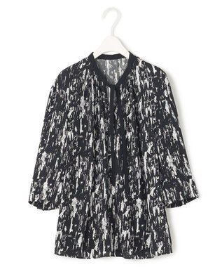 ICB 【接触冷感・洗える】BackSatinAmunzen ナロータイブラウス ブラック柄系
