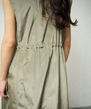 GRACE CONTINENTAL ミリタリーロングジレ カーキ