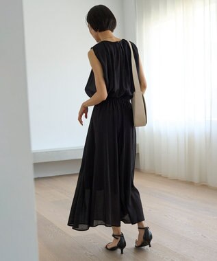 UNFILO ヴィンテージシアー プリーツブラウス ブラック