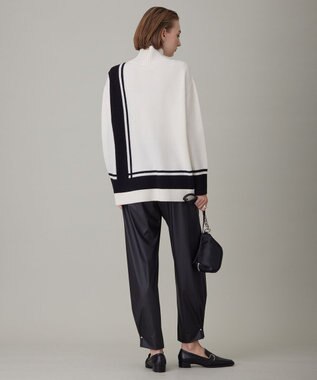 ICB 【洗える】 ソフトカシミヤミックス ライン柄ニット オフホワイト系2