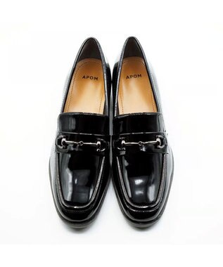 APOM イタリアンレザー ブロックヒールビットローファー45 ブラックエナメル