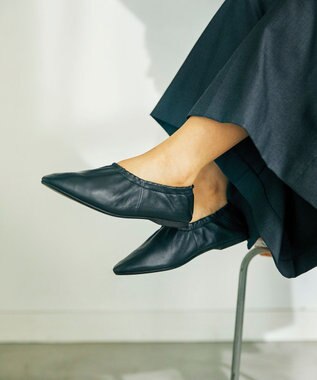 KASHIYAMA ソフトギャザーフラットシューズ ブラック