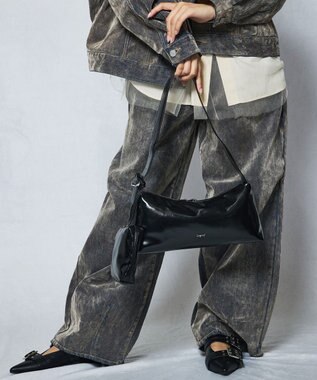 style code 【Ungrid/アングリッド】　ポーチチャーム付　ワイドバックルベルト ワンハンドルショルダーバッグ ブラック