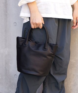 FOLNA RD ソフトレザートートバッグ ブラック